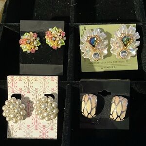 Vintage set of 4 (2 Floral Cluster,1 pearl cluster, one half circle) All clips